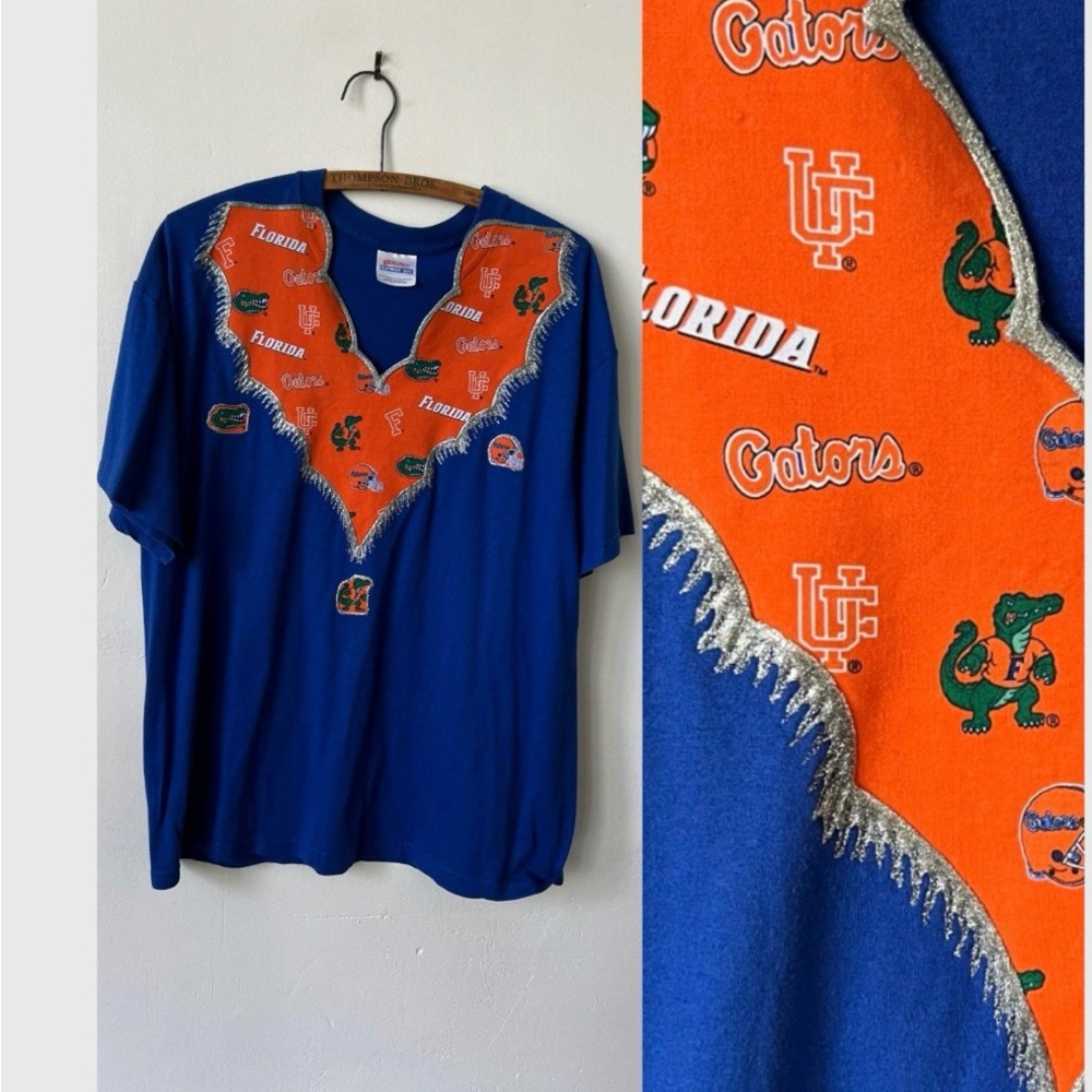 Vintage Florida Gators Puff Paint Blue T Shirt 90’s UF Gators Women’s Top